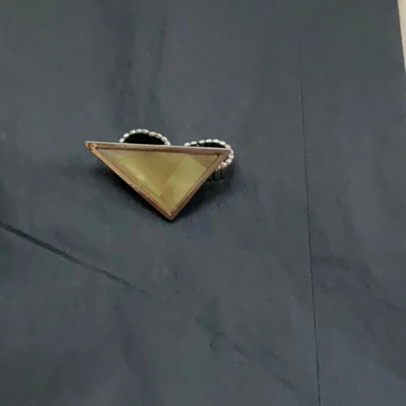 Ring - Picture 1 of 3